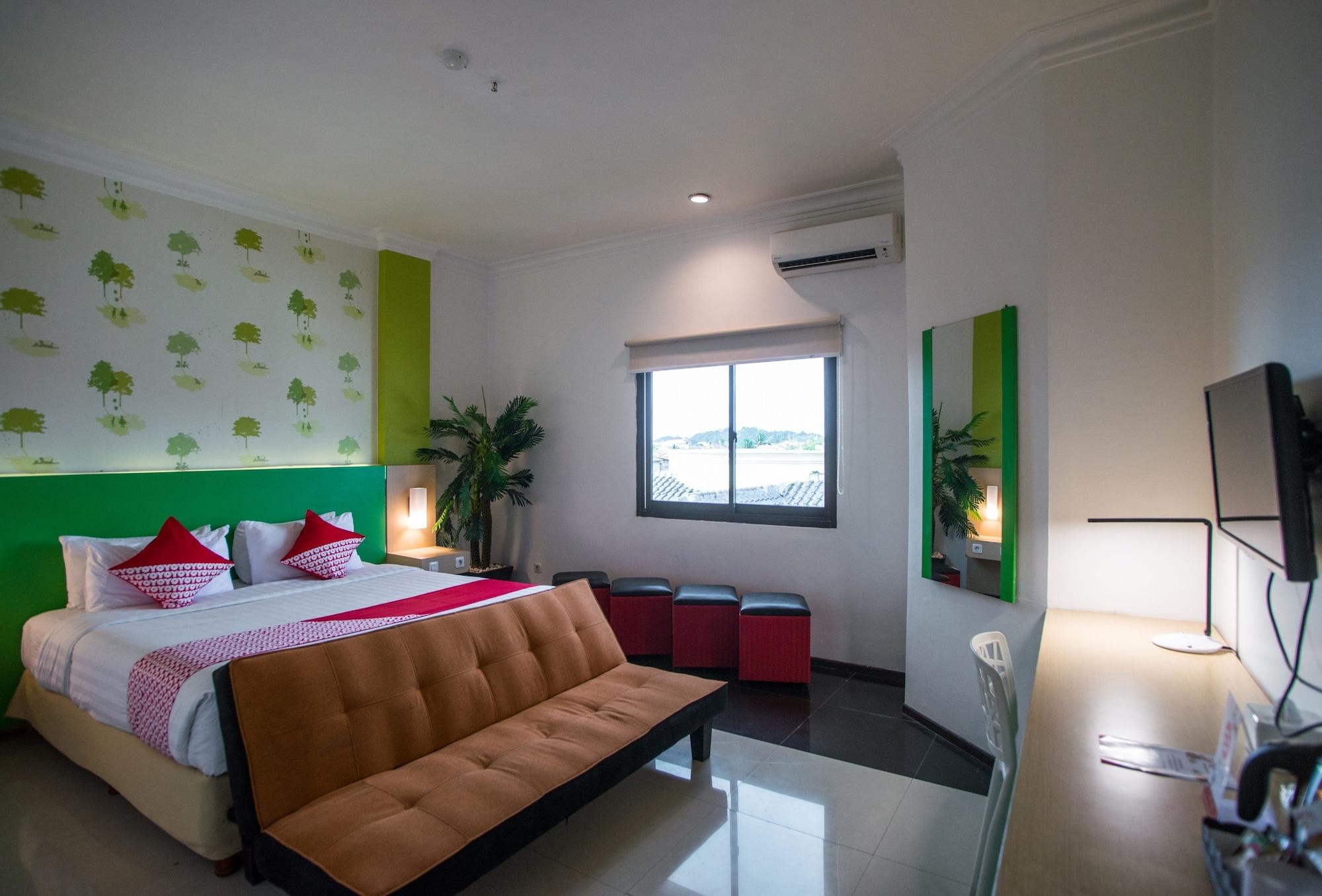 Capital O 949 Royal Park Hotel Samarinda Exterior foto