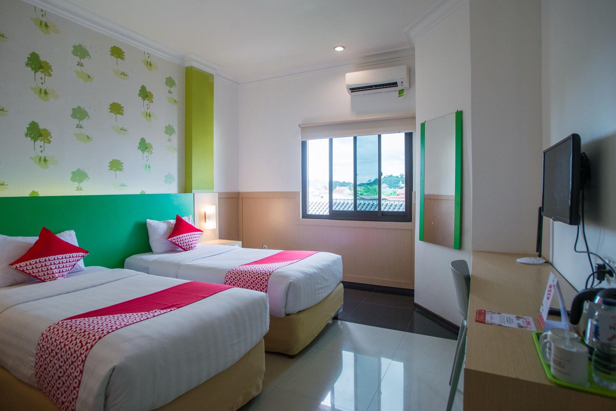 Capital O 949 Royal Park Hotel Samarinda Exterior foto