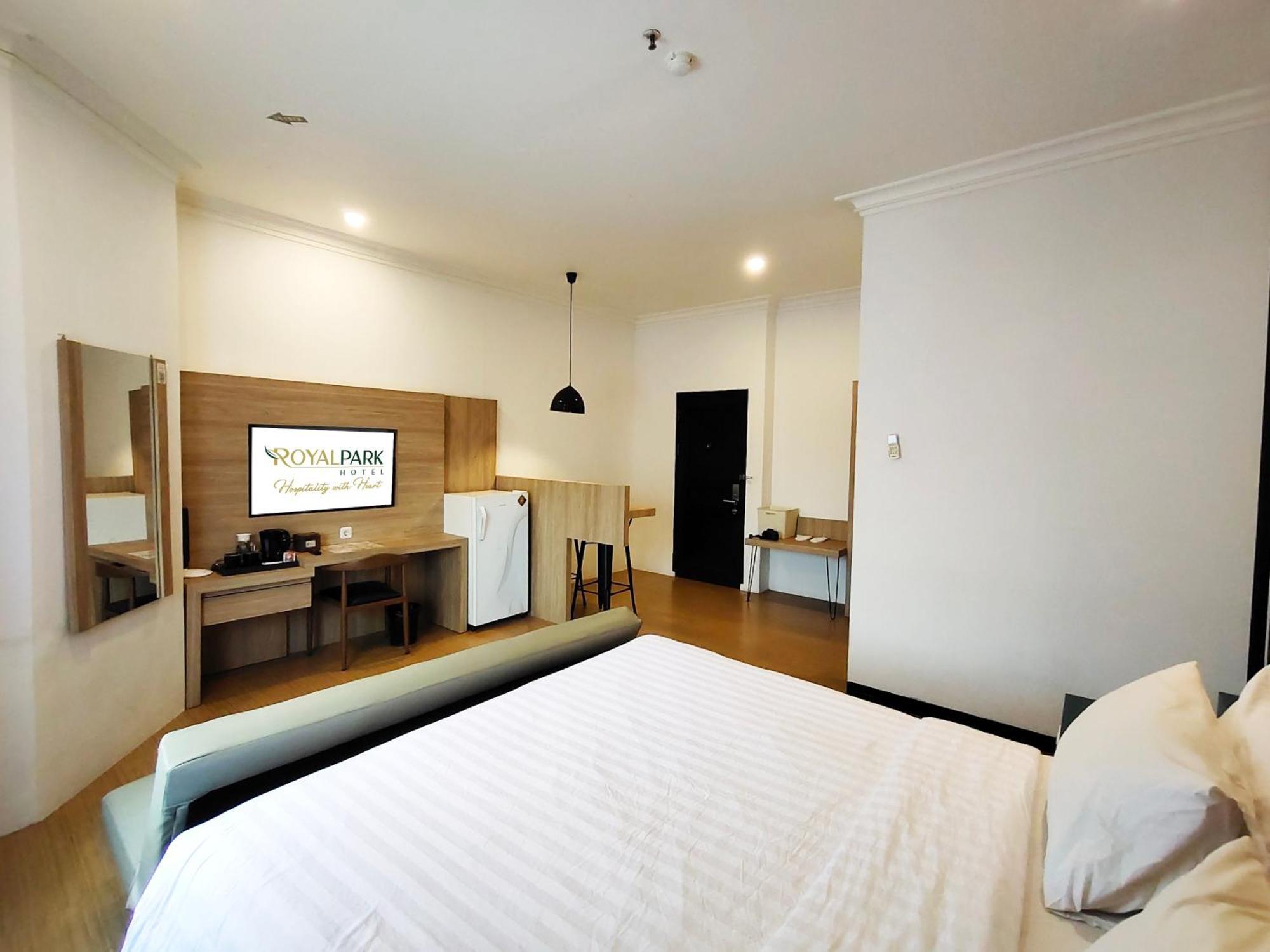 Capital O 949 Royal Park Hotel Samarinda Exterior foto